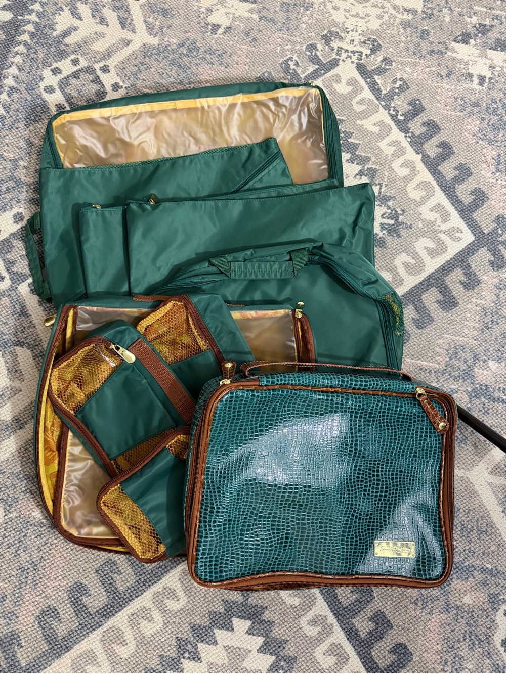 Vintage Samantha Brown 13 Piece Packing Cubes including Croco